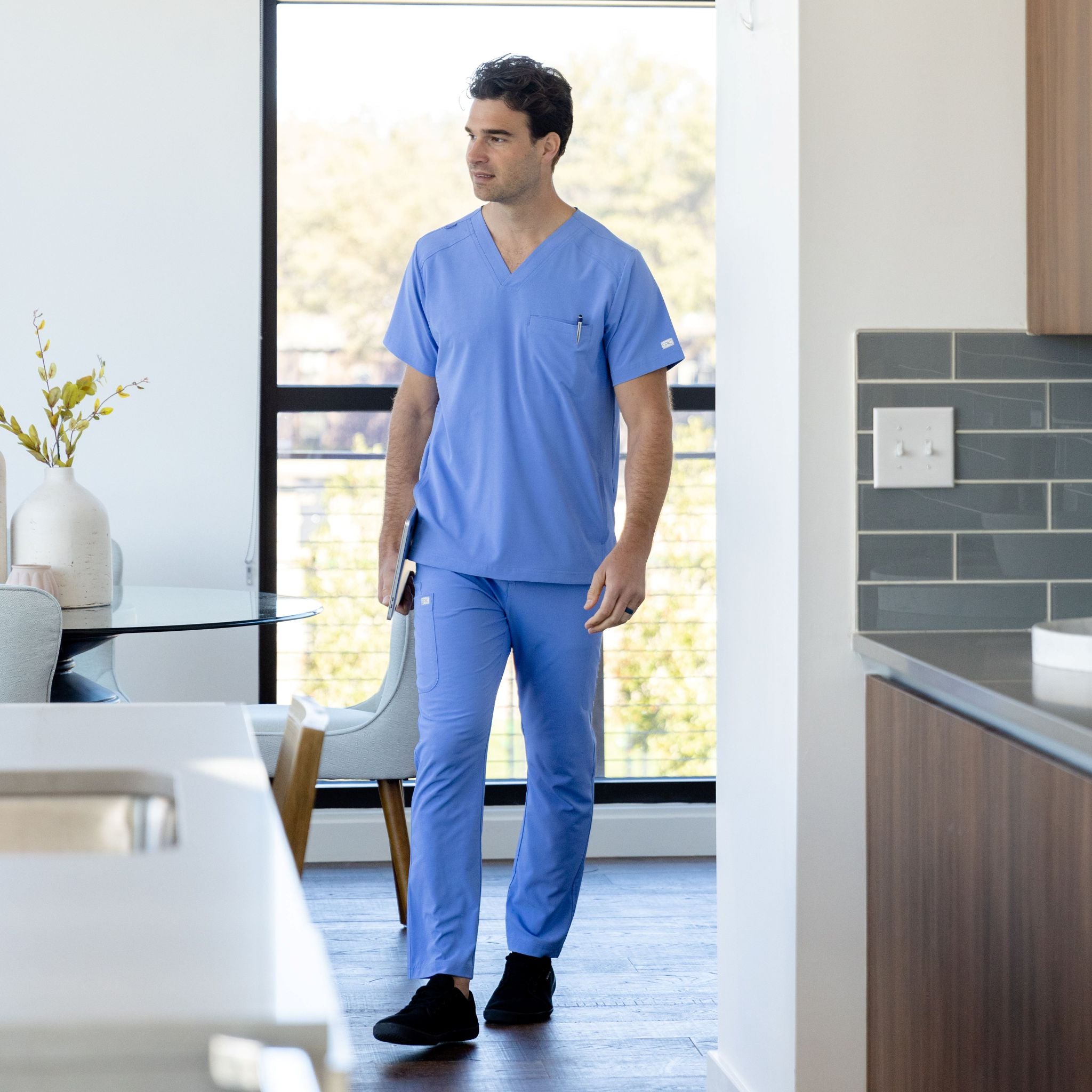 Men's Straight Leg Pants